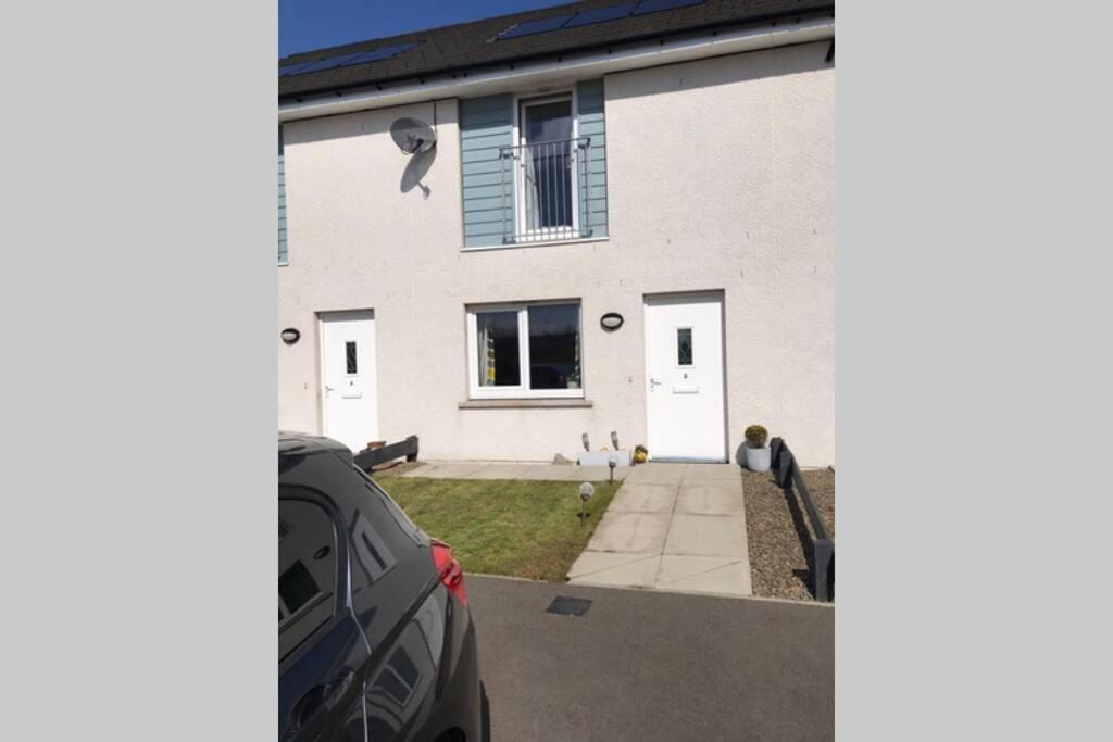 Bright And Modern 2 Bedroom Home In Kirkwall Exterior photo